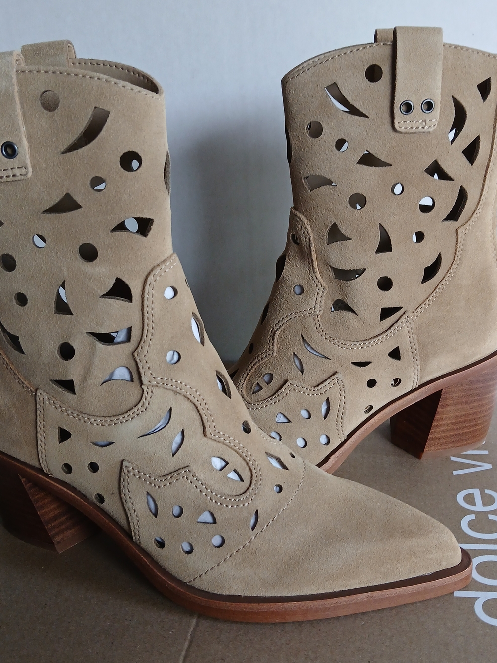 Dolce Vita Multiple Sizes Taupe Suede Cutout Western Heeled Boots New $65 - Picture 9 of 10